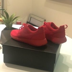 Red Nike Roshe Runs